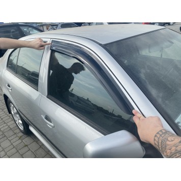 Дефлекторы окон Skoda Octavia A5 2004-2013 Sedan/HB накладные (DEFL) Q2-2